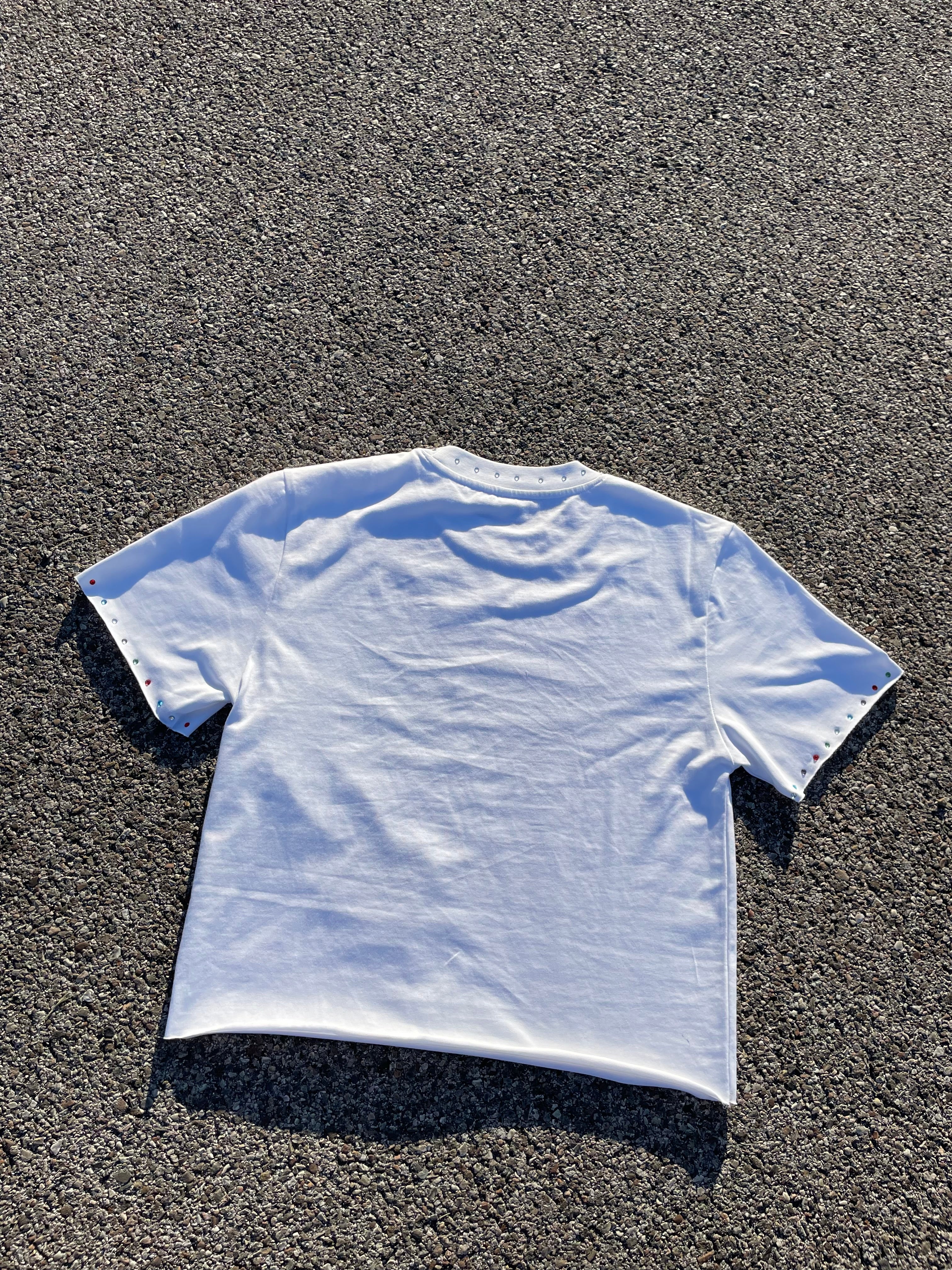 “NEVER BE A BROKEASS” TEE