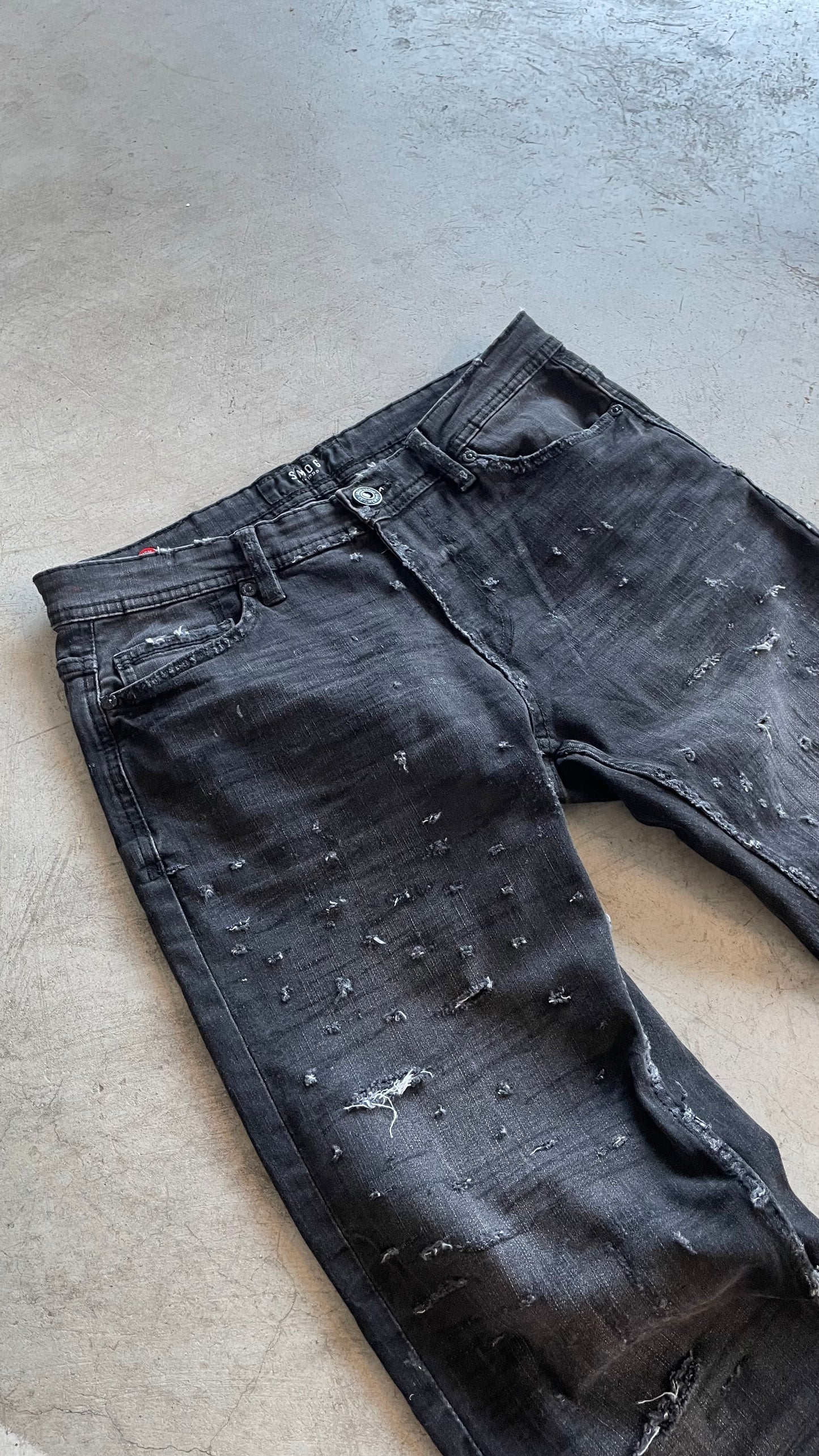 Jeans Collection “BrokeAss//RAW”