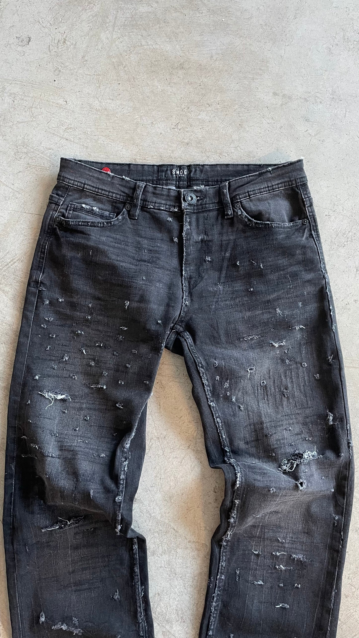 Jeans Collection “BrokeAss//RAW”