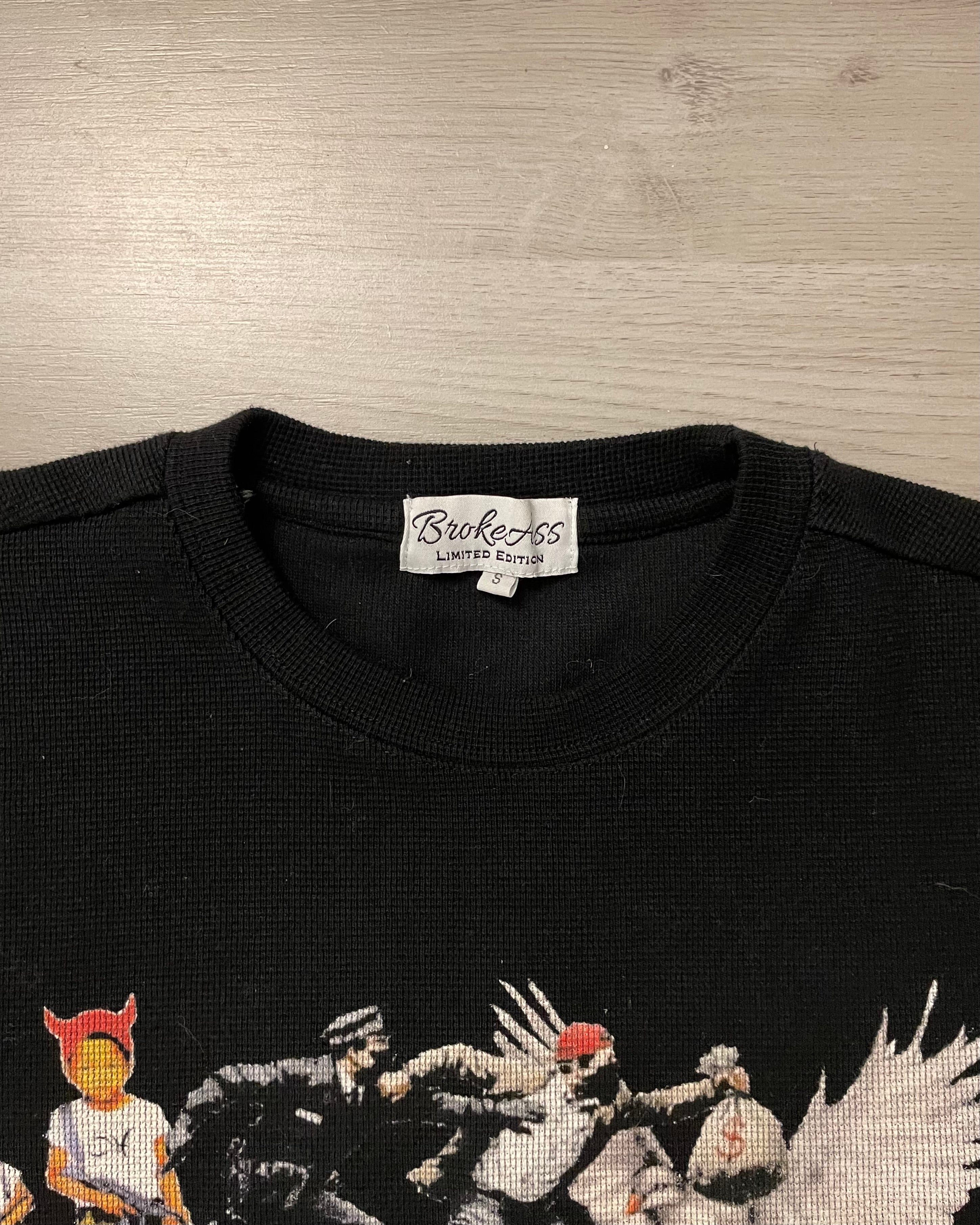 “WAR WORLD” THERMAL WHITE & BLACK