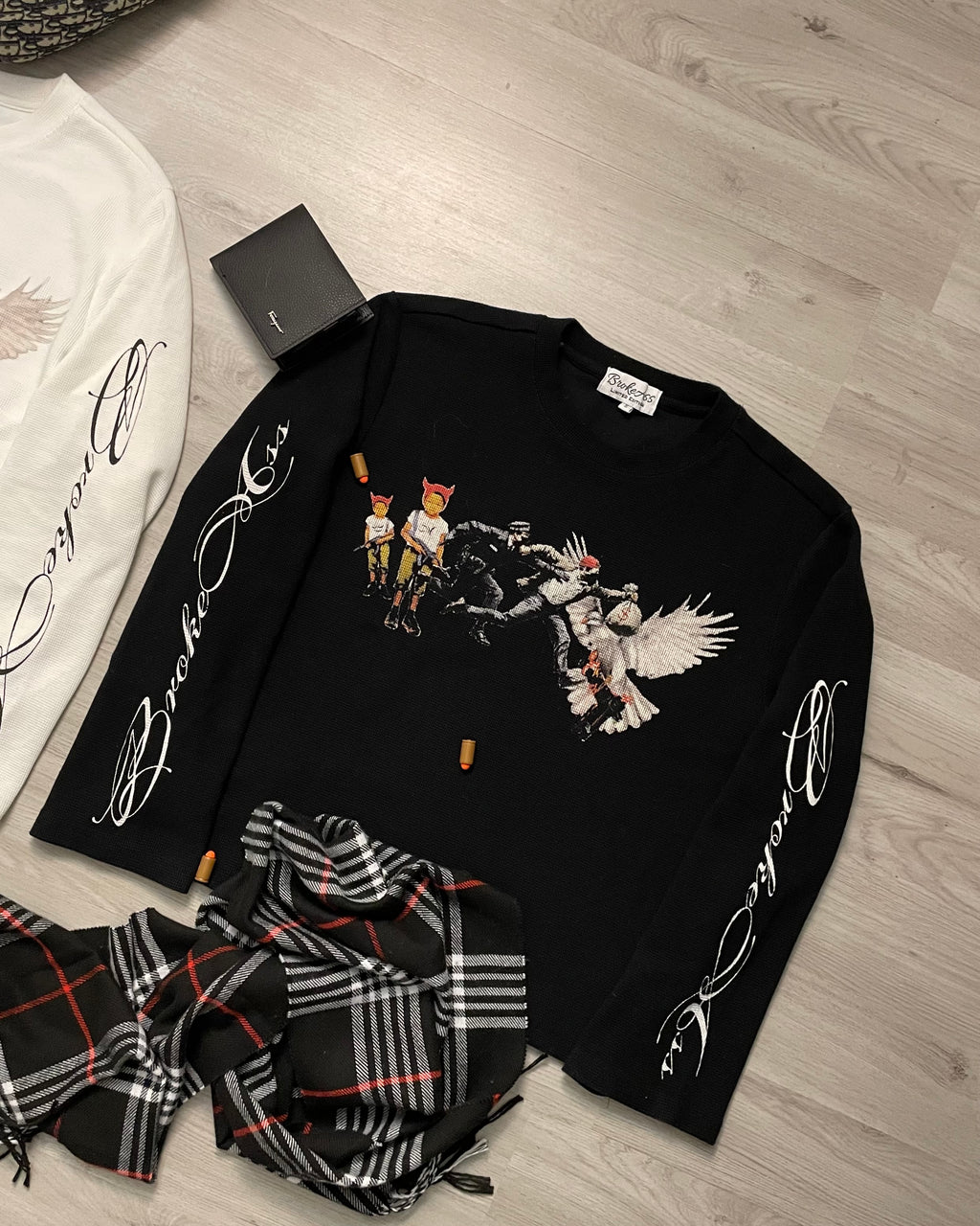 “WAR WORLD” THERMAL BLACK